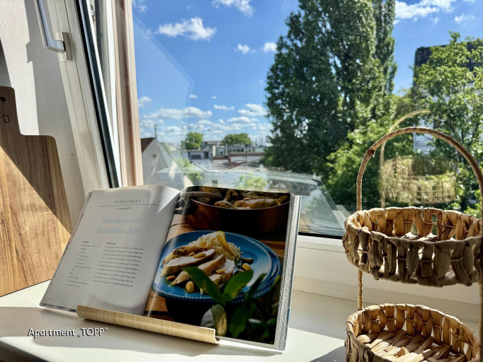 Food & Drinks, URBAN STAY Hamburg - Apartments "BACKBORD" & "STEUERBORD mit Sauna", Hamburg