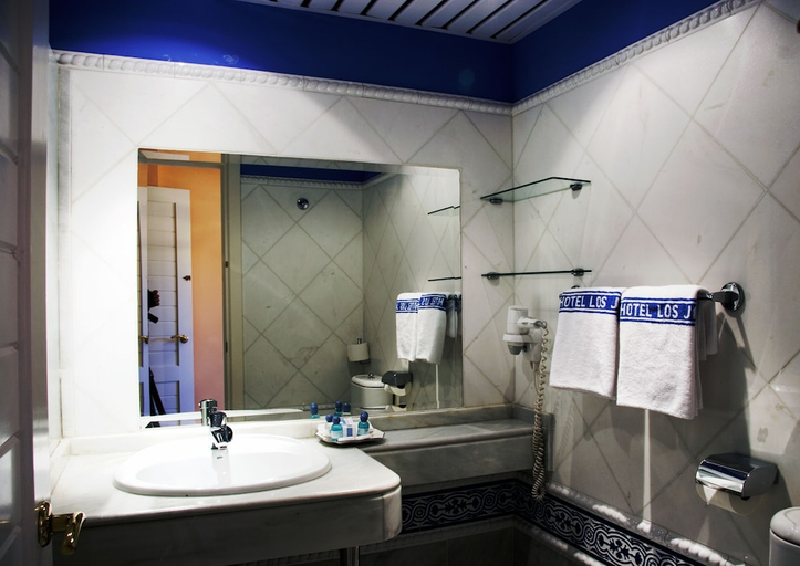 Bathroom 5, Soho Boutique Vistahermosa, Cádiz