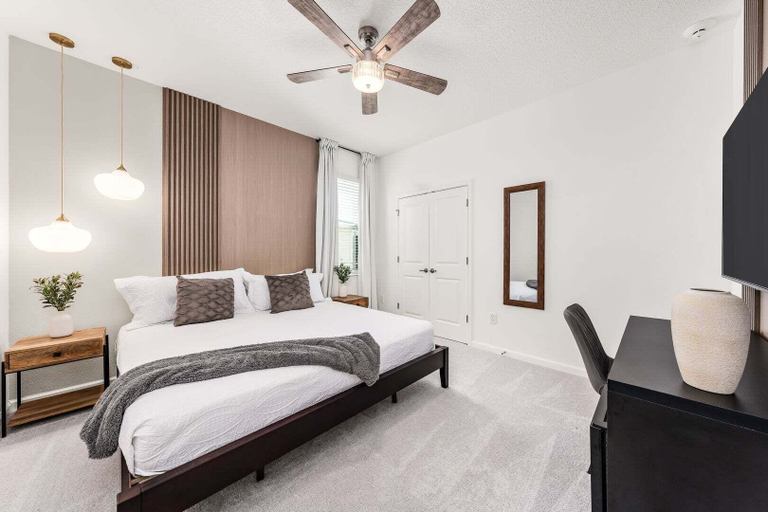 Room 5, Resort-style Living w Private Pool & Amenities, Osceola
