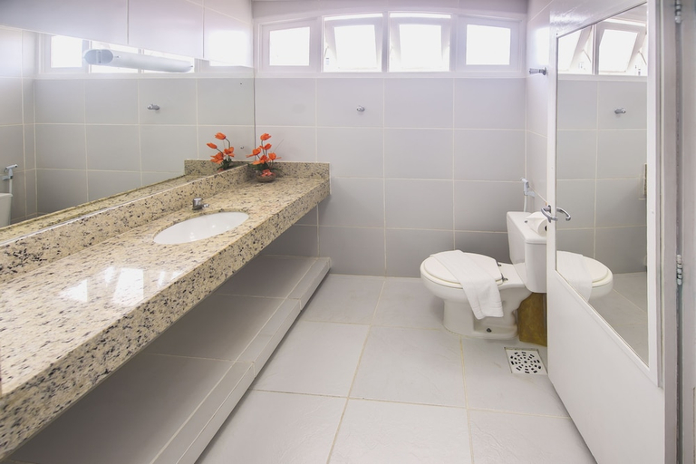 Bathroom 3, Hotel Pousada Tamandaré, João Pessoa