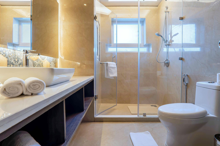 Bathroom 4, Hotel LE ROI Lake View, Koti, Tehri Garhwal