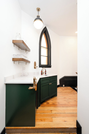 Others 5, Lyndale Church Lodge, Hennepin