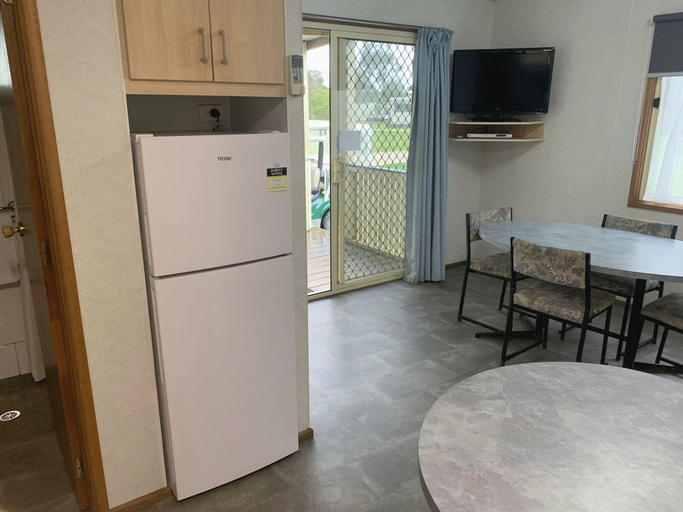 Others 4, Long Jetty Caravan Park Port Welshpool, South Gippsland - East