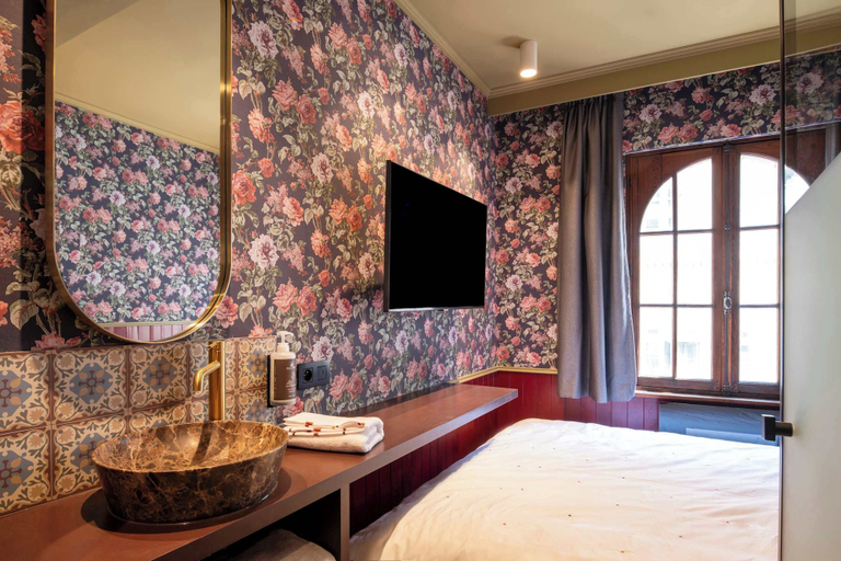Room 4, The Place Brussels, Bruxelles