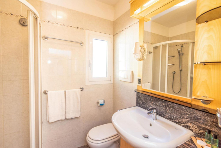 Bathroom 3, Hotel Wellness Resort Riva degli Etruschi, Livorno