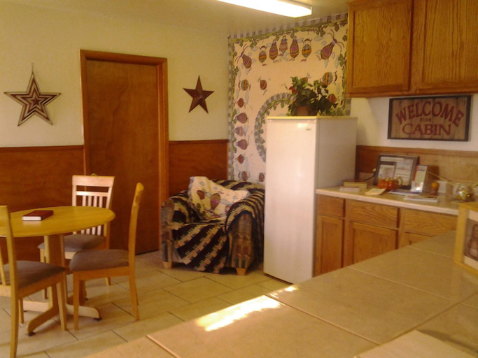 Others 5, American Star Inn, Floyd