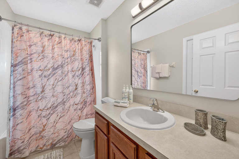 Bathroom 4, Family Getaway: 6BR w/ Private Pool & Resort Access, Polk