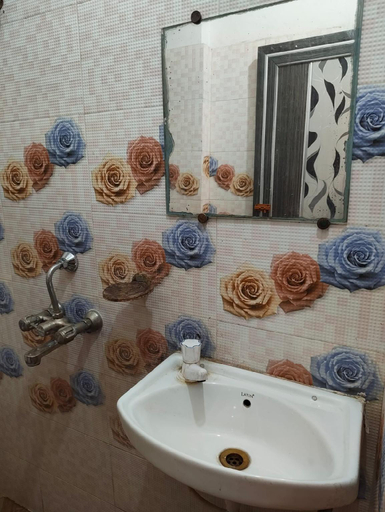 Bathroom 5, HOTEL LOTUS, North 24 Parganas