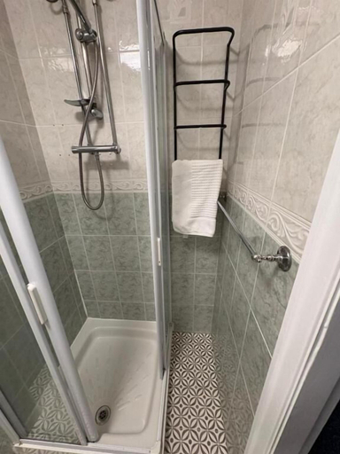 Bathroom 5, Peasehill StMichaels, Leeds