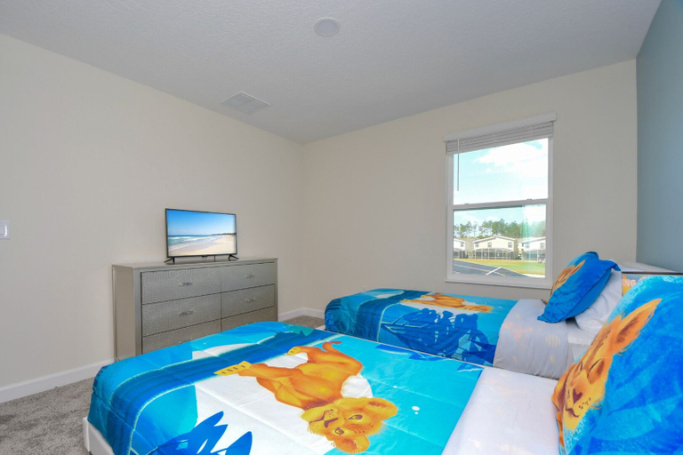 Room 5, Modern Oasis Near Shopping n Golf Course w Pool, Osceola