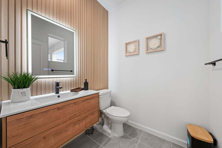 Bathroom 5, New Welcoming Resort Home w/ Private Pool, Sleeps 20, Osceola