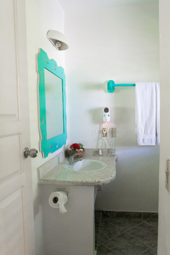 Bathroom 4, Hotel Playa Colibri, Las Terrenas