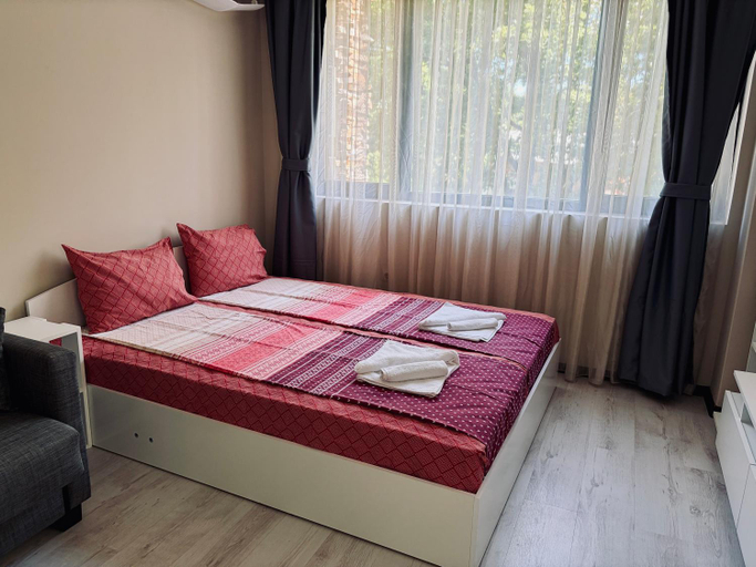 Bedroom 4, The Green Paradise Apartments, Primorsko