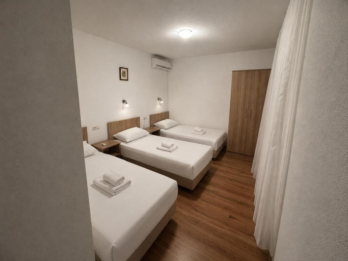 Bedroom 2, Sobe Ivan-Popic, Herzegovina-Neretva