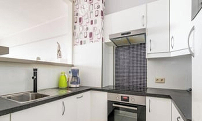 Private kitchen, Blankenberge Coastal Escape for 5, West-Vlaanderen