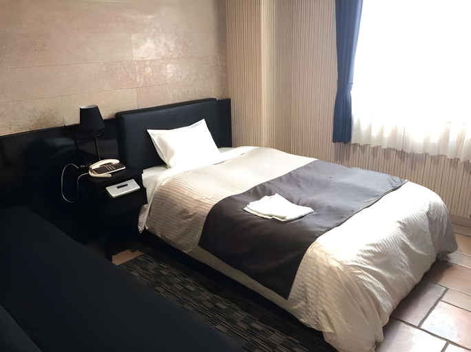 Bedroom 1, Hotel Axis, Sakaiminato
