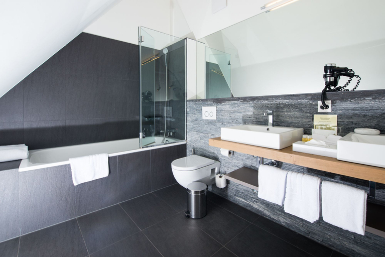 Bathroom 5, Landgasthof Halbinsel Au, Horgen