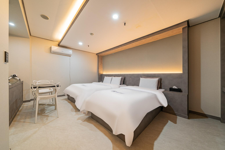 Bedroom 4, Icheon Hi Motel, Icheon