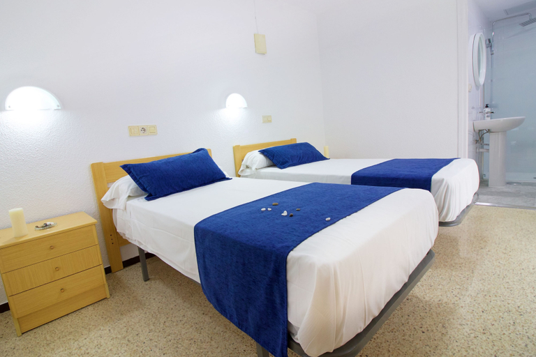 Bedroom 5, Hostal El Mercat, Alicante