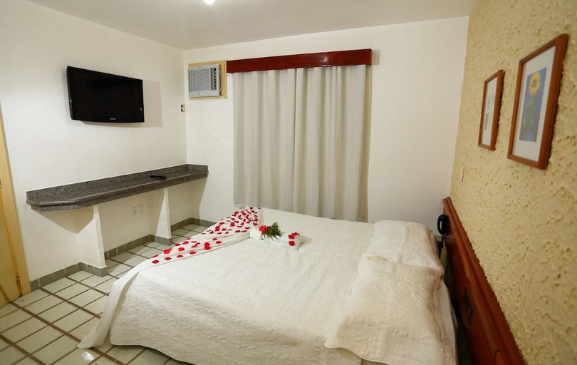 Bedroom 2, Marlim Porto Hotel, Porto Seguro