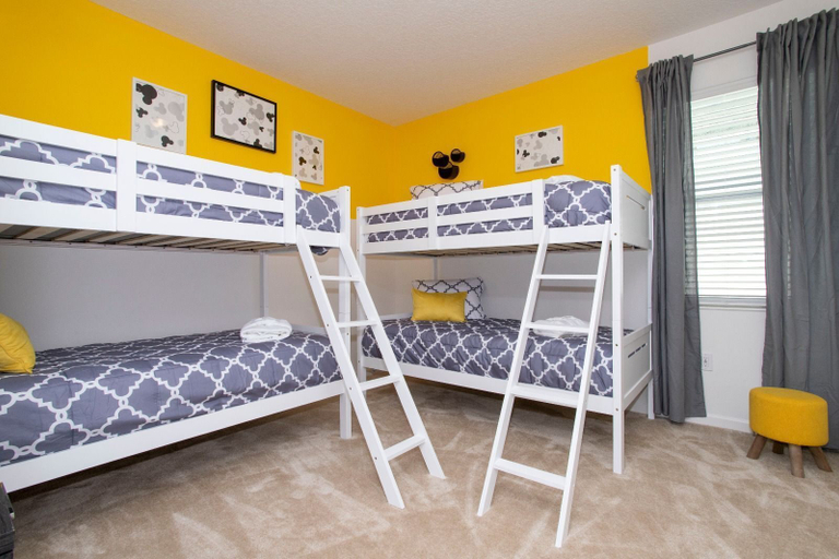 Room 5, Gorgeous Family Home! Sleeps 28, Osceola