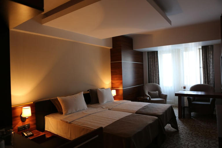 Bedroom 2, Madame Tadia Hotel, Merkez