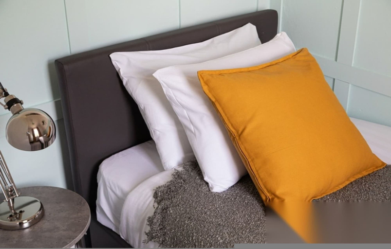 Room 4, Spacious 4BR Newcastle Home Sleeps 7, North Tyneside