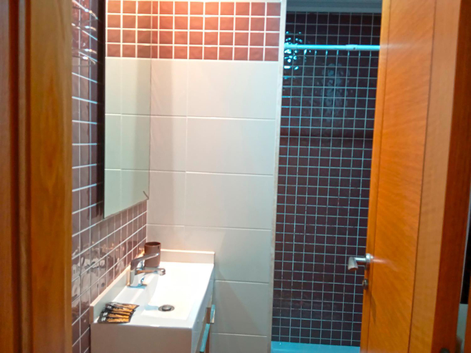Bathroom 3, Apartamentos Portonovo Playa 3000, Pontevedra