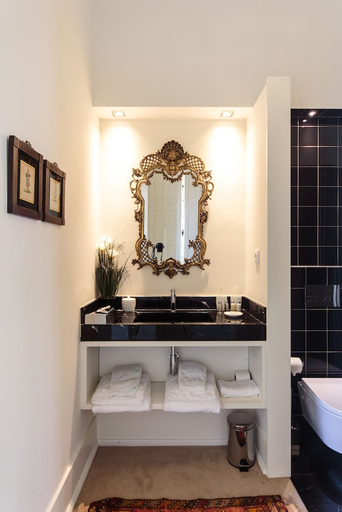 Bathroom 3, DEAR LISBON PALACE CHIADO SUITES, Lisbon