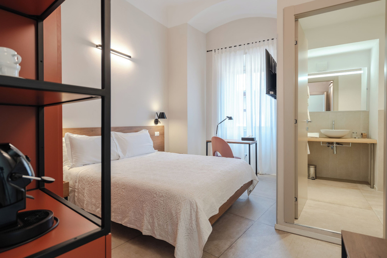 Bedroom 4, AmiRooms Affittacamere, Siena