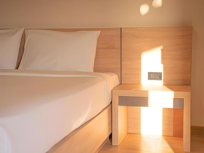 Bedroom 2, B2 Korat Night Market Boutique & Budget Hotel, Muang Nakhon Ratchasima