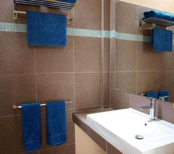 Bathroom 3, Casa Mara Dakar, Dakar