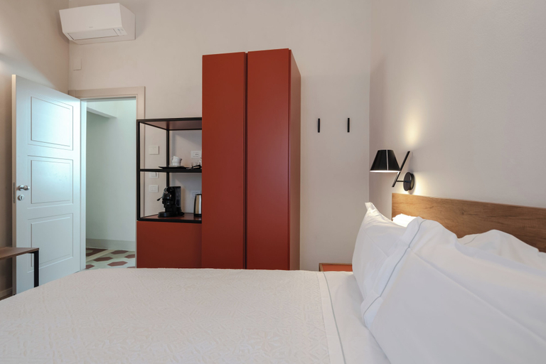Bedroom 3, AmiRooms Affittacamere, Siena