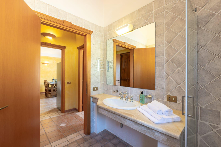 Bathroom, Classical Residence Baia delle Palme Premium Bilo 4 sleeps 4, Cagliari
