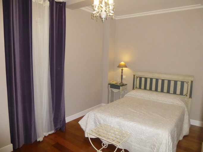 Bedroom 4, LE PETIT PARIS, Sevilla