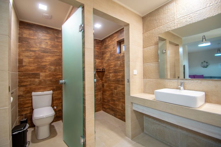Bathroom 3, Paradise Apartments, Ionian Islands