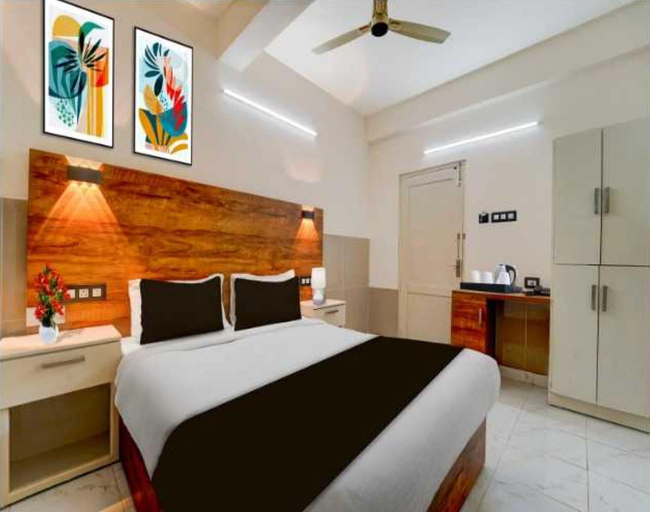 Room 2, Collection O Naidupuram Bus, Dindigul