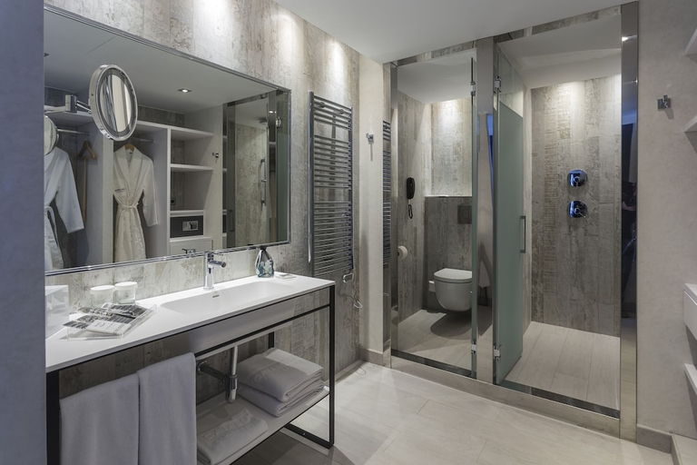 Bathroom 5, Catalonia Royal Ses Estaques, Baleares