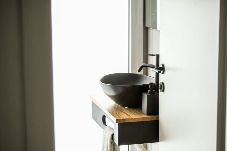 Bathroom 4, Relax in a Rural Retreat 2BR Apt wGarden