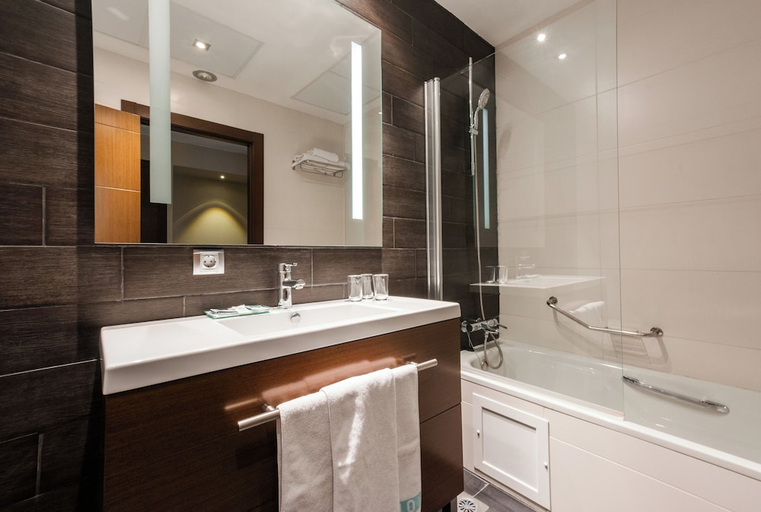 Bathroom 4, Ciudad de Alcañiz, Teruel