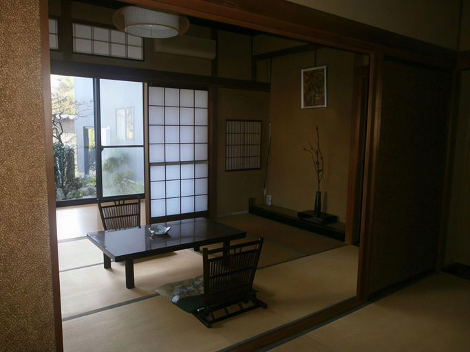 Others 5, Chitose Ryokan, Nyūzen