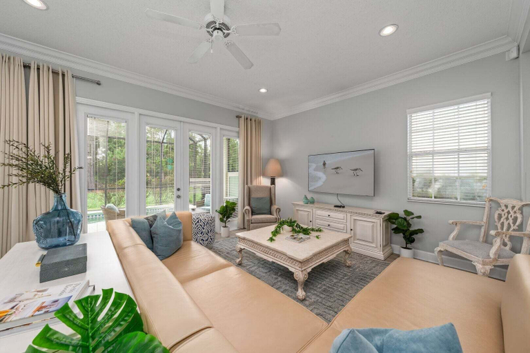 Living area 2, Casa Lita 5 En-suites, Osceola