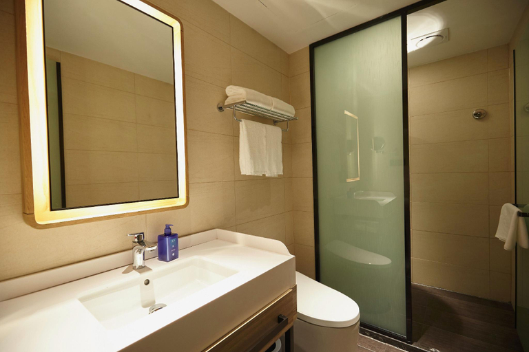 Bathroom 3, Hanting Hotel Cangzhou East Huanghe Road, Cangzhou