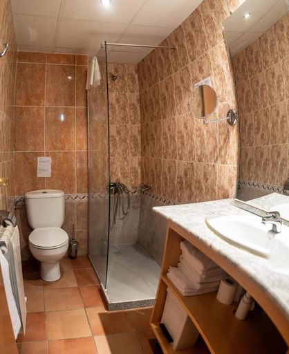 Bathroom 3, Hotel Ransol