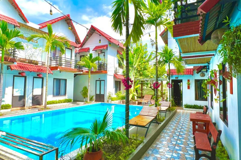 Sport & Beauty 4, The Pineapple House, Hoa Lư