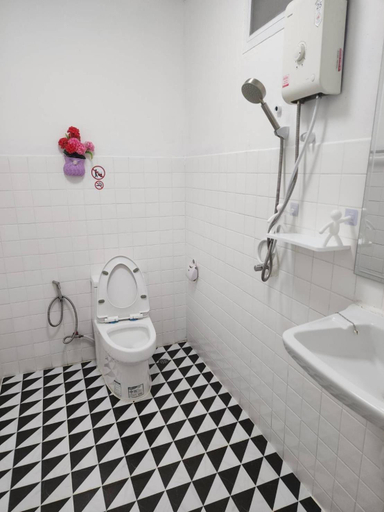 Bathroom 4, Sea View Jomtien Guest House, Pattaya