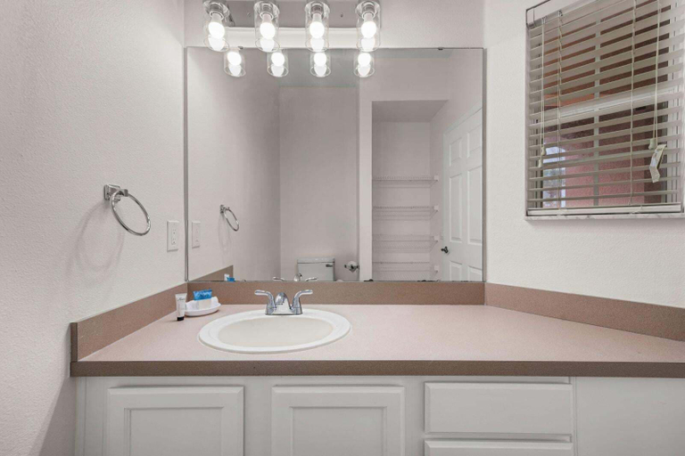 Bathroom 2, Serene 3BR Encantada Retreat With Private Pool Near Disney, Osceola