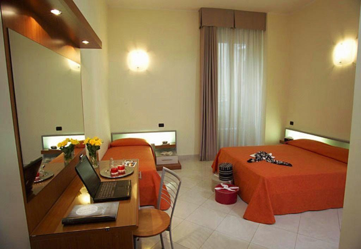 Bedroom 4, PALAZZO BUENOS AIRES, Milano