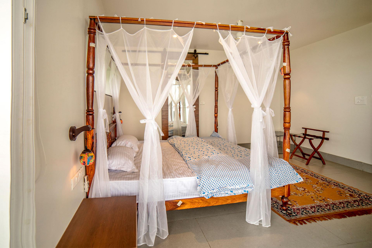 Bedroom 3, StayVista at Del Lago Farms, Nashik