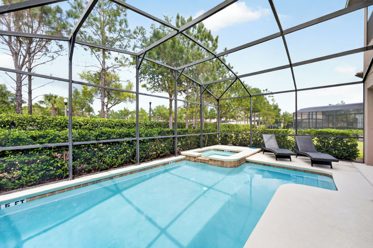 Sport & Beauty 4, Exclusive 6BR Solterra Retreat 14 Guests Walk to Pool & Lazy River, Polk